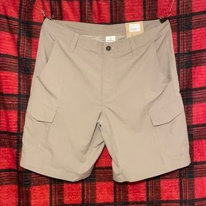 Magellan water proof fishing shorts size 34